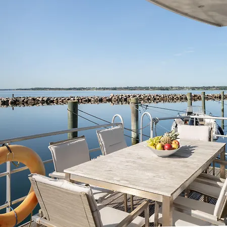 Hausboot Well - Husbad Well *