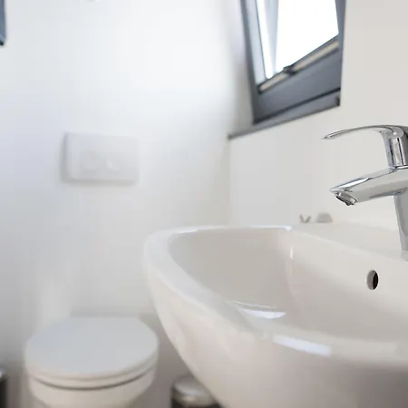 Hausboot Well - Husbad Well Сasa de vacaciones Egernsund