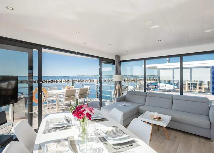 Hausboot Well - Husbad Well Nyaraló *